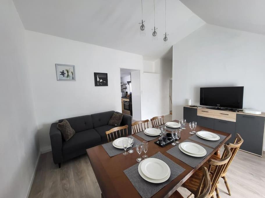 Appartement Proche Des Remparts Langres Exteriör bild