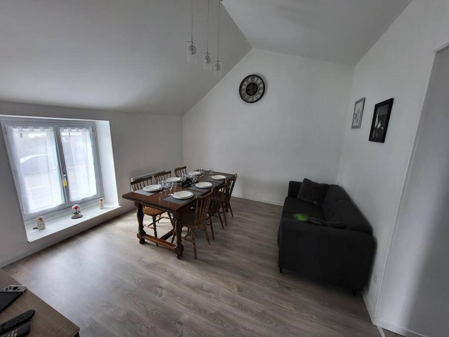 Appartement Proche Des Remparts Langres Exteriör bild